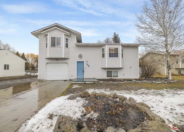 Property at 296 Susan Dr, Rexburg, ID 83440, 4 beds, 2.5 baths