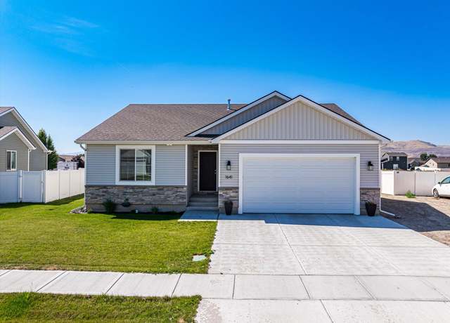 Property at 1641 Petersburg, Chubbuck, ID 83202, 3 beds, 2 baths