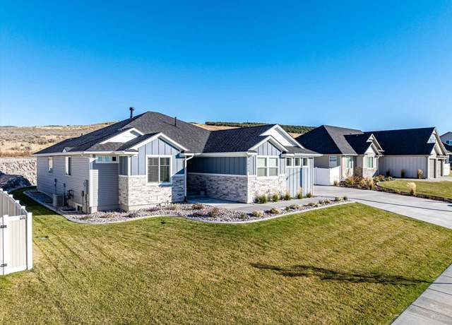 Property at 2430 Greenfield, Pocatello, ID 83201, 3 beds, 2 baths