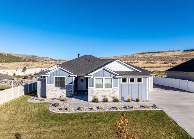 Property at 2430 Greenfield, Pocatello, ID 83201, 3 beds, 2 baths