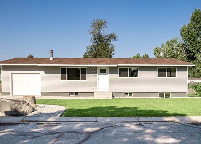Property at 4863 Easy St, Chubbuck, ID 83202, 5 beds, 2 baths