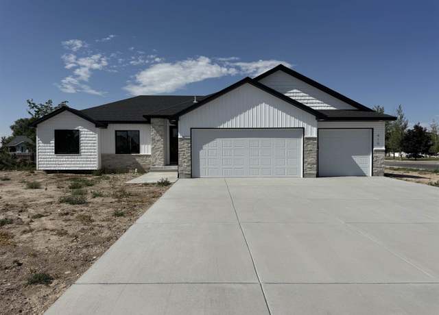 Property at 410 Kelton Cir, Shelley, ID 83274, 3 beds, 2 baths