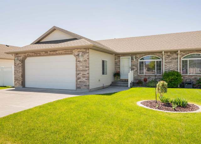 Property at 3794 John Adams Pkwy, Ammon, ID 83406, 2 beds, 2 baths