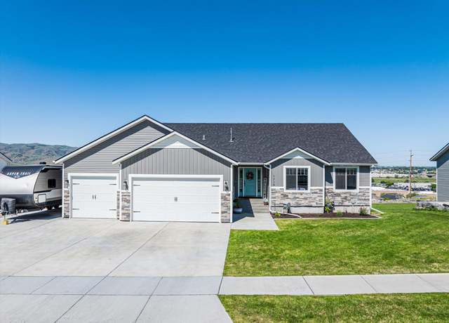 Property at 1719 Eastpointe Dr, Pocatello, ID 83201, 5 beds, 3.5 baths