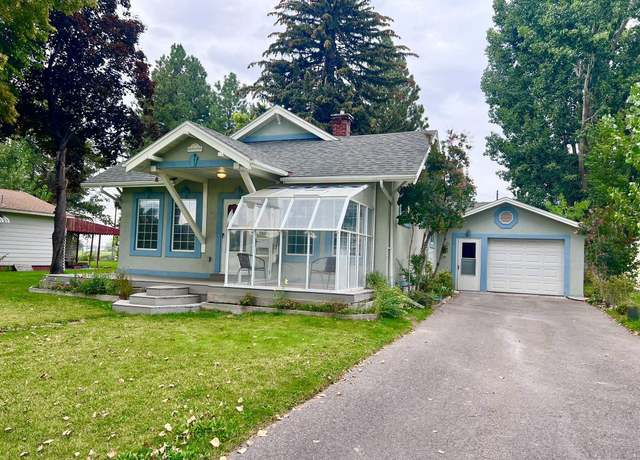 Property at 193 Howard Ave, American Falls, ID 83211, 3 beds, 1 bath