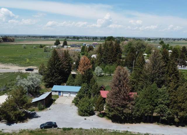 Property at 170 N 400 W, Blackfoot, ID 83221, 2 beds, 1 bath