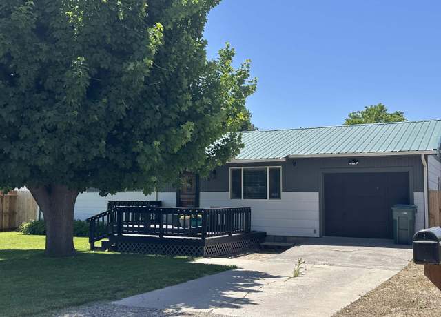 Property at 260 Gifford St, Blackfoot, ID 83221, 4 beds, 2 baths
