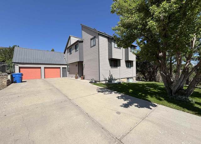 Property at 5065 Mahogany Dr, Pocatello, ID 83204, 5 beds, 4 baths
