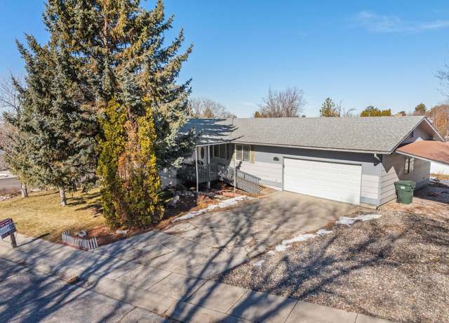 Property at 2860 Janet St, Pocatello, ID 83201, 4 beds, 3 baths