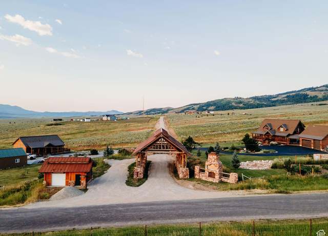 Property at 10700 Little Bull Cir, Malad City, ID 83252