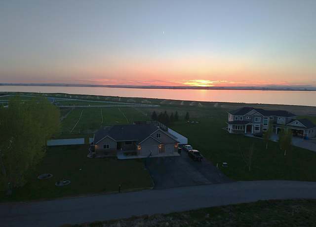 Property at 2513 S Bay Pl, American Falls, ID 83211, 6 beds, 3 baths