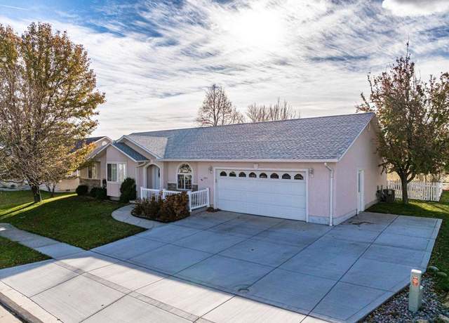 Property at 5061 Arapahoe St, Pocatello, ID 83204, 3 beds, 2 baths