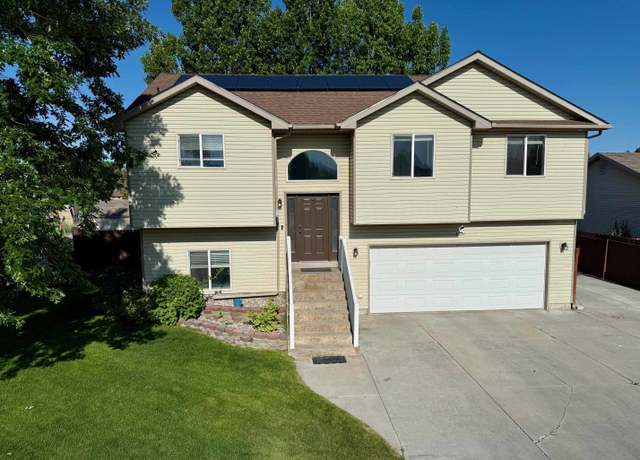 Property at 5831 Eve St, Pocatello, ID 83202, 4 beds, 3 baths