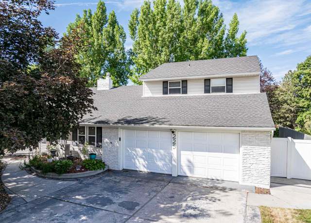 Property at 225 S 18th Ave, Pocatello, ID 83201, 5 beds, 3 baths