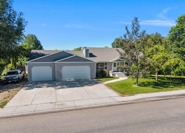 Property at 558 Dell Rd, Chubbuck, ID 83202, 6 beds, 2 baths