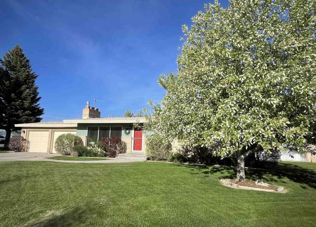 Property at 390 Rose Ave, Soda Springs, ID 83276, 4 beds, 2.5 baths