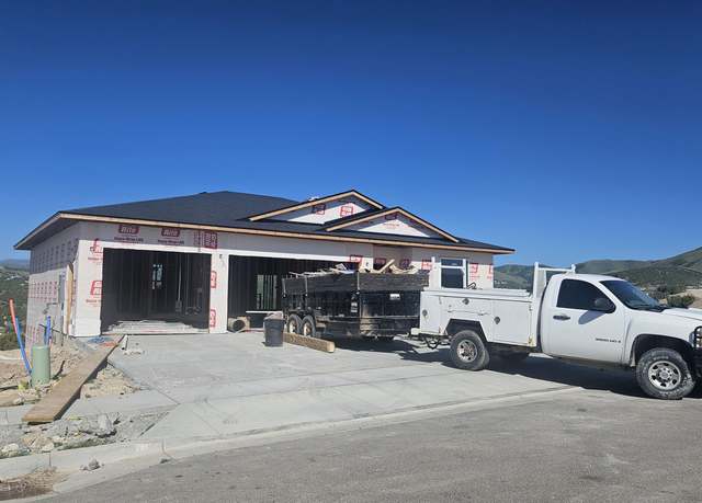 Property at 4492 Center St, Pocatello, ID 83201, 3 beds, 3 baths
