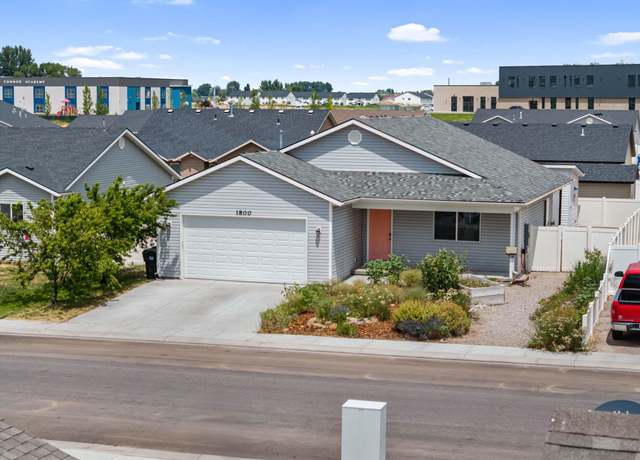 Property at 1800 Tempe Dr, Pocatello, ID 83202, 3 beds, 2 baths