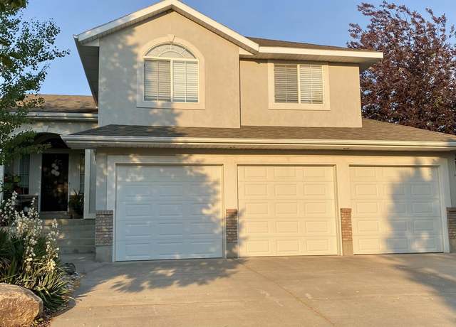 Property at 646 Gary St, Pocatello, ID 83201, 5 beds, 3.5 baths
