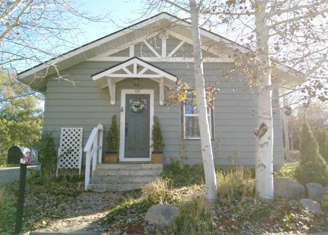 Property at 117 Grant St, American Falls, ID 83211, 2 beds, 2 baths