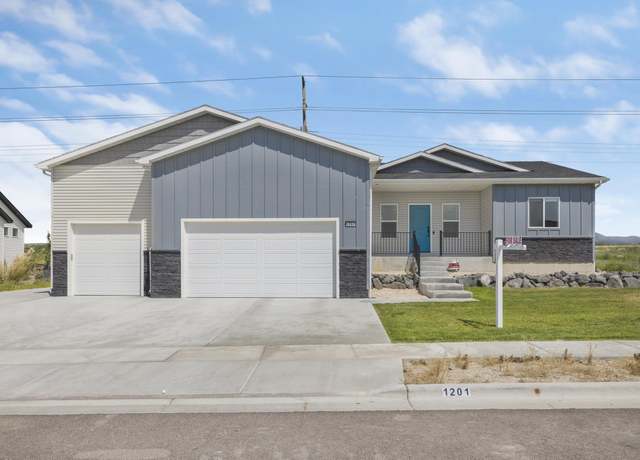 Property at 1201 Dolostone, Pocatello, ID 83201, 6 beds, 3 baths