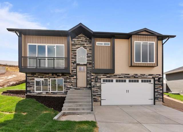 Property at 514 Vista Dr, Pocatello, ID 83201, 3 beds, 3 baths