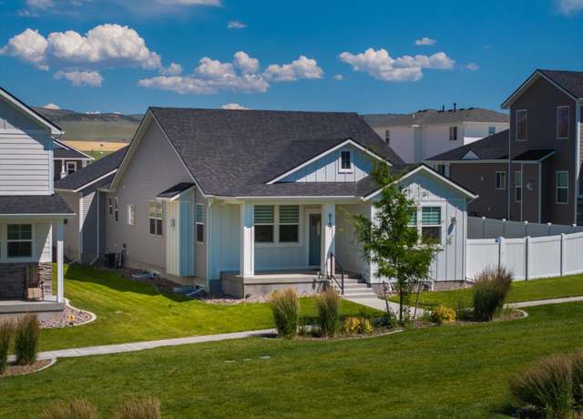 Property at 6147 Beacon Ln, Chubbuck, ID 83202, 6 beds, 3.5 baths
