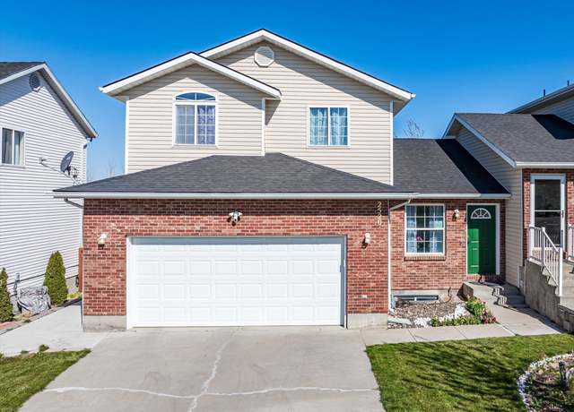 Property at 2520 Birdie Thompson Dr, Pocatello, ID 83201, 4 beds, 3.5 baths