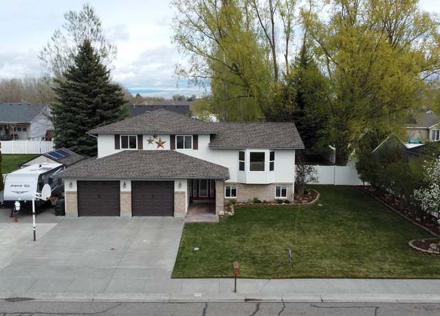 Property at 340 Centennial Dr, Blackfoot, ID 83221, 5 beds, 2.5 baths