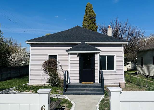 Property at 620 S Hayes Ave, Pocatello, ID 83204, 3 beds, 1 bath