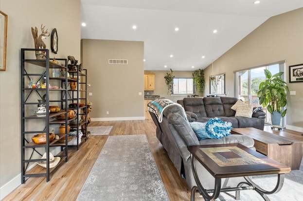 2028 n patton pocatello id 83204