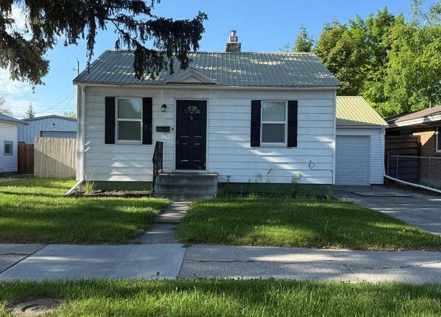 Property at 468 9th St, Idaho Falls, ID 83404, 3 beds, 2 baths