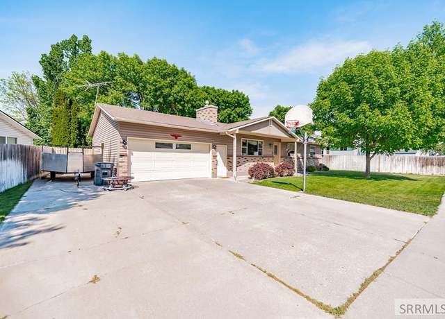 Property at 2792 Periska Way, Idaho Falls, ID 83402, 5 beds, 3 baths