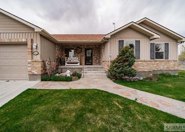 Property at 285 N 4228 E, Rigby, ID 83442, 5 beds, 2.5 baths