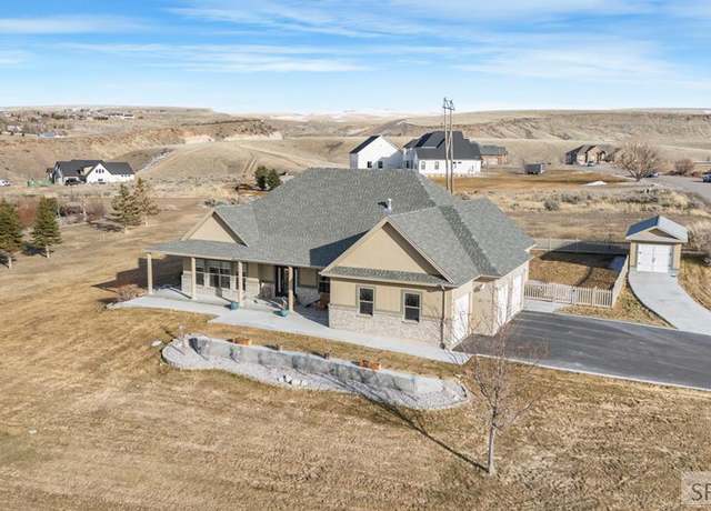 Property at 8065 S Black Hawk Dr, Idaho Falls, ID 83406, 4 beds, 2.5 baths