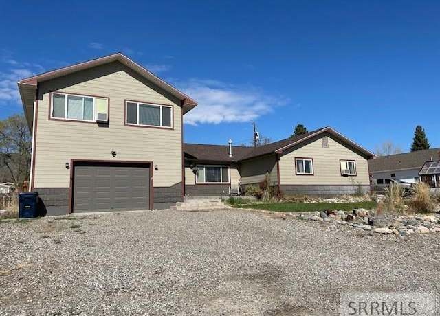 Property at 700 Keith St, Salmon, ID 83467, 4 beds, 3 baths