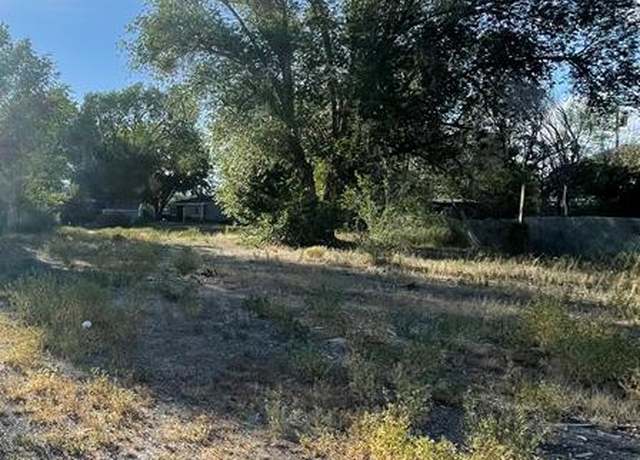 Property at 220 W Temple Ave, Arco, ID 83213