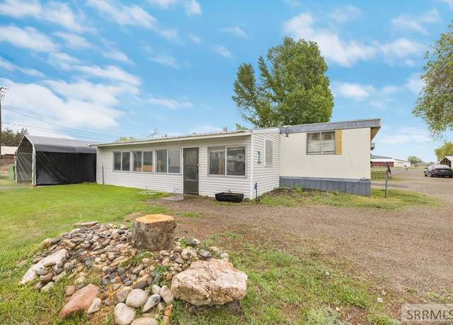 Property at 399 S 3rd W #1, Rigby, ID 83442, 2 beds, 1 bath