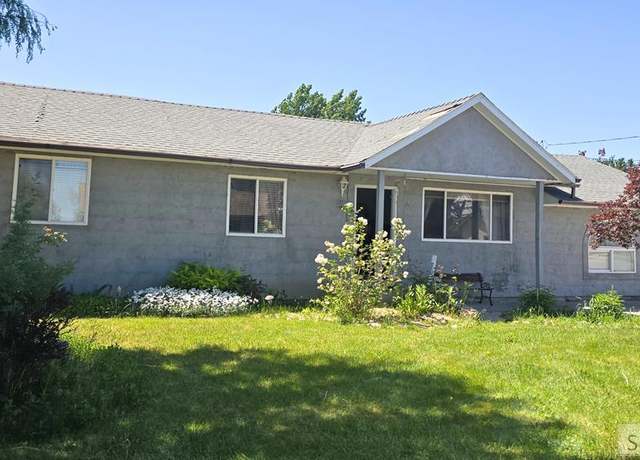 Property at 555 W 10 N, Blackfoot, ID 83221, 4 beds, 1 bath
