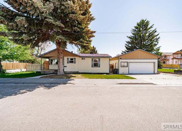 Property at 365 W Anderson St, Idaho Falls, ID 83402, 3 beds, 2 baths