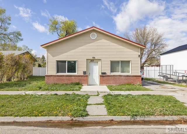 Property at 267 Pine St, Shelley, ID 83274, 2 beds, 2 baths