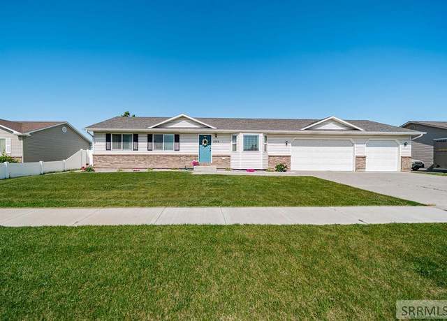 Property at 1009 Richland Dr, Idaho Falls, ID 83401, 4 beds, 2 baths
