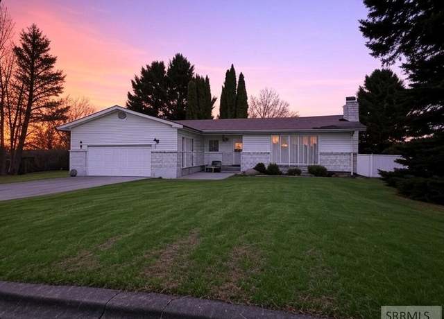 Property at 4321 E 300 N, Rigby, ID 83442, 4 beds, 3 baths