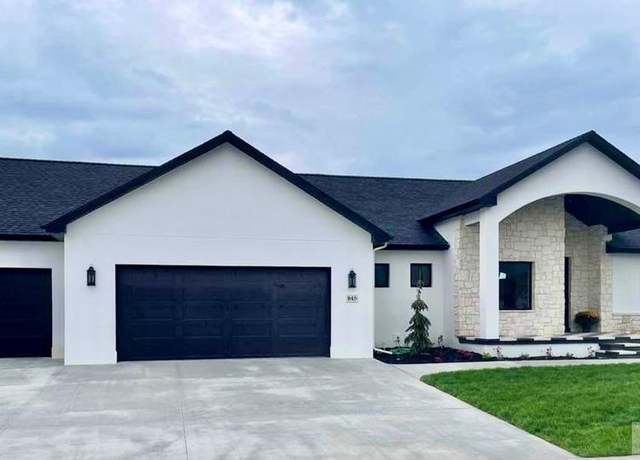 Property at 845 Oak Hill Way, Rexburg, ID 83440, 6 beds, 3 baths