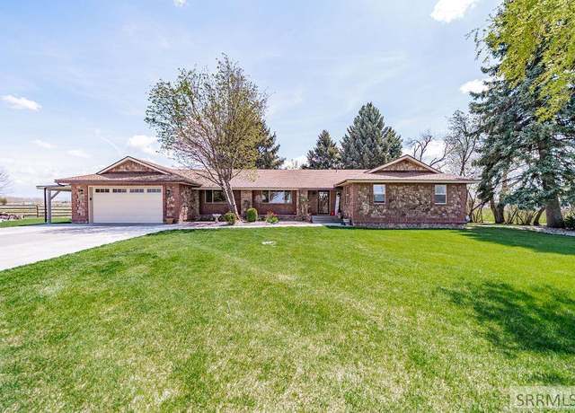 Property at 954 E Countryside Ln, Idaho Falls, ID 83404, 5 beds, 3.5 baths