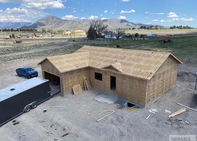 Property at 2971 W 2400 N, Arco, ID 83213, 3 beds, 2 baths