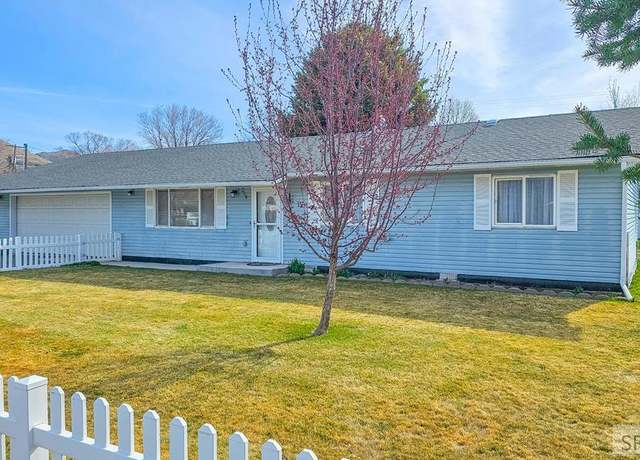 Property at 627 S Thelma Ave, Arco, ID 83213, 3 beds, 2 baths