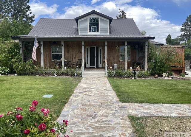 Property at 510 E Valley Ave, Challis, ID 83226, 3 beds, 2 baths