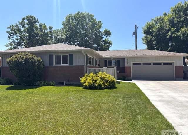 Property at 1102 Atlantic St, Idaho Falls, ID 83404, 5 beds, 3 baths