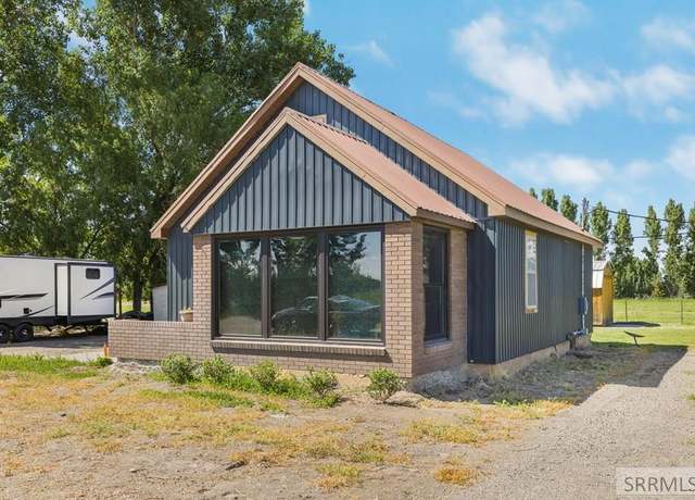 Property at 3576 W 2000 N, Rexburg, ID 83440, 3 beds, 2 baths